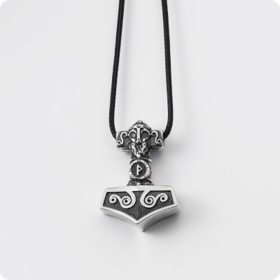 Молот Тора Мьёльнир (Mjolnir) из серебра Молот Тора Мьёльнир (Mjolnir) из серебра